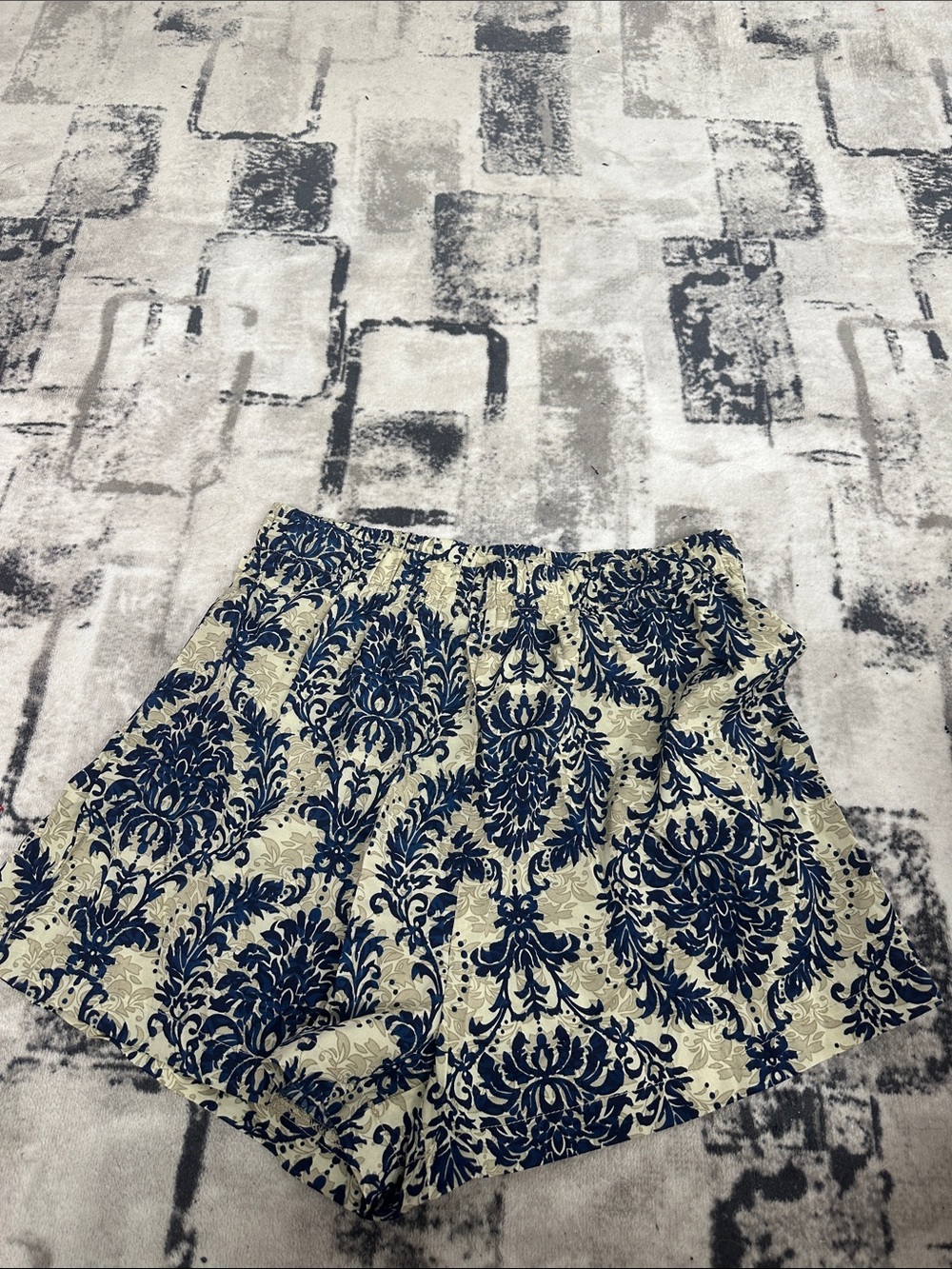 Women’s Cream and Navy Printed Elastic-Waist Shorts
